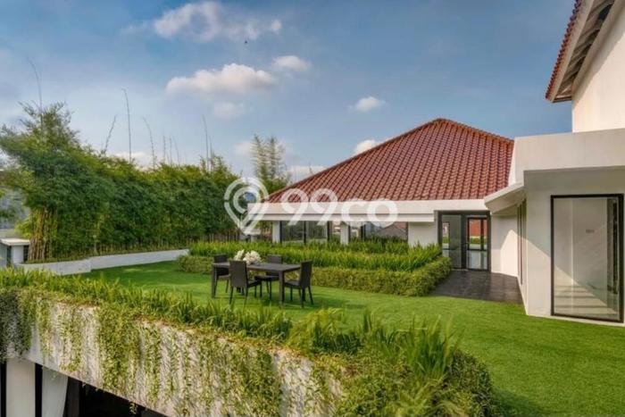 For Sale! Luxury House LT 800m2 Desain Elegan di Menteng Atas For Sale! Luxury House LT 800m2 Desain Elegan di Menteng Atas