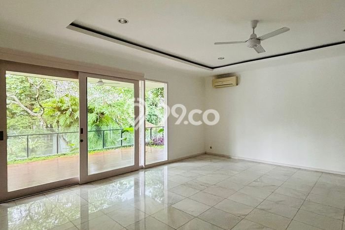 Disewakan Rumah Murah di Antasari Jakarta Selatan Punya 5 Kamar Tidur Disewakan Rumah Murah di Antasari Jakarta Selatan Punya 5 Kamar Tidur