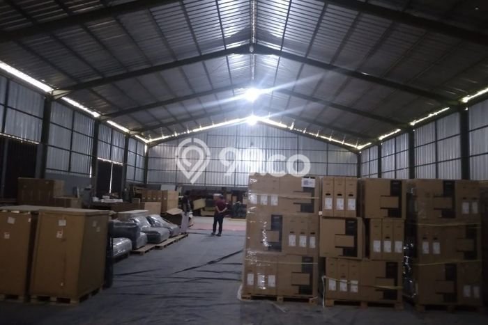 Gudang Premium Kawasan Bintara, Luas 900m2m², Jalan Utama, Tingkat Keramaian Tinggi Gudang Premium Kawasan Bintara, Luas 900m2m², Jalan Utama, Tingkat Keramaian Tinggi