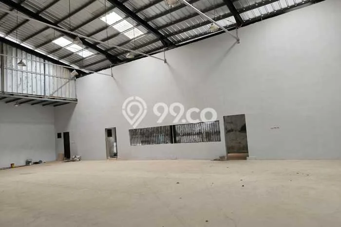 Disewakan Gudang di Kawasan Ramai Penggilingan Luas 800m2 Disewakan Gudang di Kawasan Ramai Penggilingan Luas 800m2