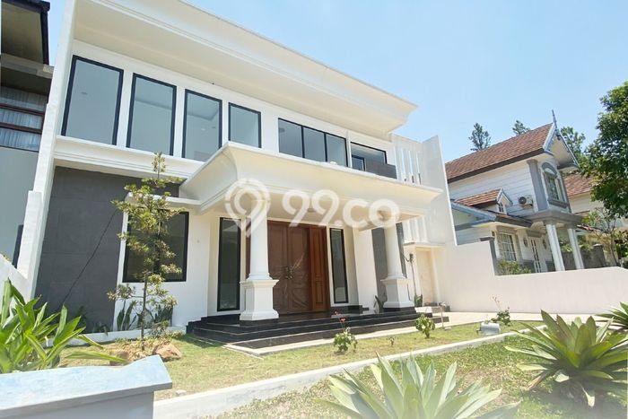 Rumah Elit LB 239m2 Siap Pakai Desain Elegan di Sentul City, Bogor Rumah Elit LB 239m2 Siap Pakai Desain Elegan di Sentul City, Bogor