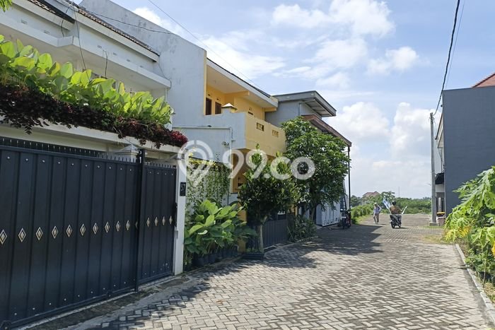 Kos-kosan Dijual di Merjosari Malang Luas 150m2 Kos-kosan Dijual di Merjosari Malang Luas 150m2