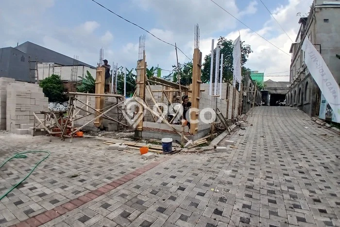 Kost Dijual di Tunggulwulung dengan 10 KT dan Luas 120m2 Kost Dijual di Tunggulwulung dengan 10 KT dan Luas 120m2