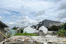 Rumah Luas Asri 10 KT Siap Pakai di Tunggulwulung Malang Rumah Luas Asri 10 KT Siap Pakai di Tunggulwulung Malang
