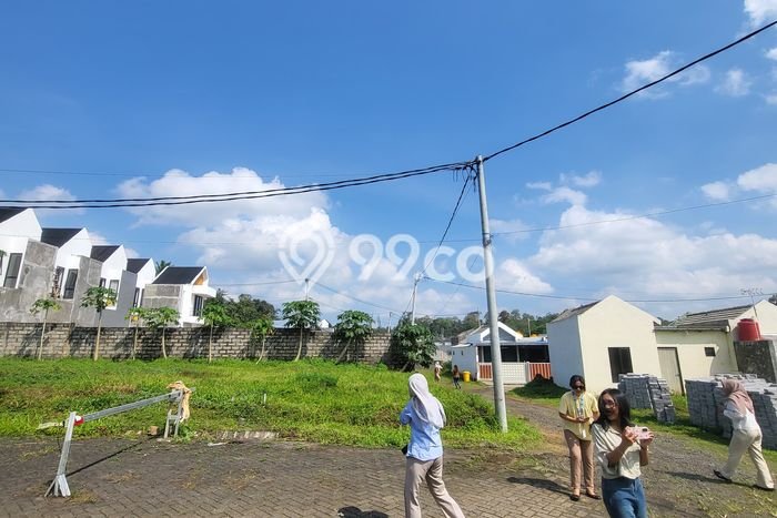 Rumah Sederhana Dijual Lokasi Pakis 2 Kamar dengan LT 60m2 Rumah Sederhana Dijual Lokasi Pakis 2 Kamar dengan LT 60m2