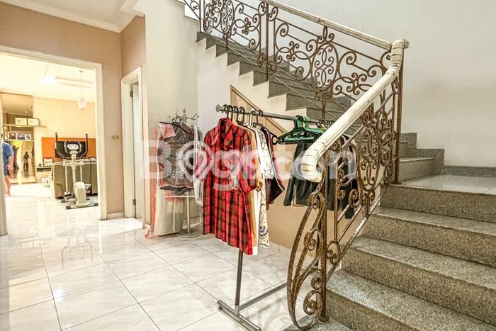 Rumah Elit LB 280m2 Siap Huni Desain Elegan di Pantai Indah Kapuk, Jakarta Utara Rumah Elit LB 280m2 Siap Huni Desain Elegan di Pantai Indah Kapuk, Jakarta Utara