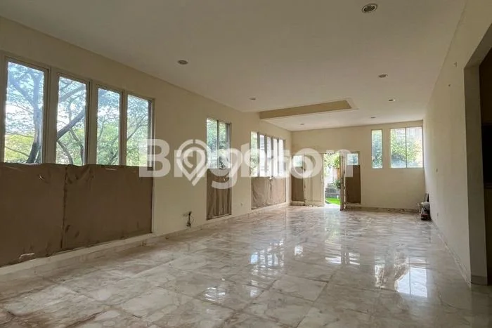 Rumah Luxury Modern Siap Huni di Pantai Indah Kapuk Jakarta Utara Rumah Luxury Modern Siap Huni di Pantai Indah Kapuk Jakarta Utara