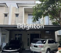 Dijual Rumah Luas Megah Dengan View Cantik di Pantai Indah Kapuk, Jakarta Utara Dijual Rumah Luas Megah Dengan View Cantik di Pantai Indah Kapuk, Jakarta Utara
