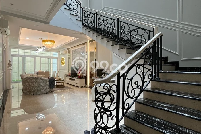 Jual Rumah Luas Megah Dengan View Eksklusif di Pantai Indah Kapuk, Jakarta Utara Jual Rumah Luas Megah Dengan View Eksklusif di Pantai Indah Kapuk, Jakarta Utara
