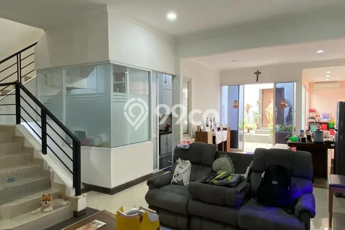 Rumah Elit Modern Siap Huni di Pantai Indah Kapuk Jakarta Utara Rumah Elit Modern Siap Huni di Pantai Indah Kapuk Jakarta Utara