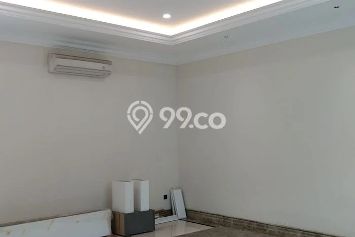Hunian Elit LB 600m2 Siap Pakai Desain Elegan di Graha, Surabaya Hunian Elit LB 600m2 Siap Pakai Desain Elegan di Graha, Surabaya