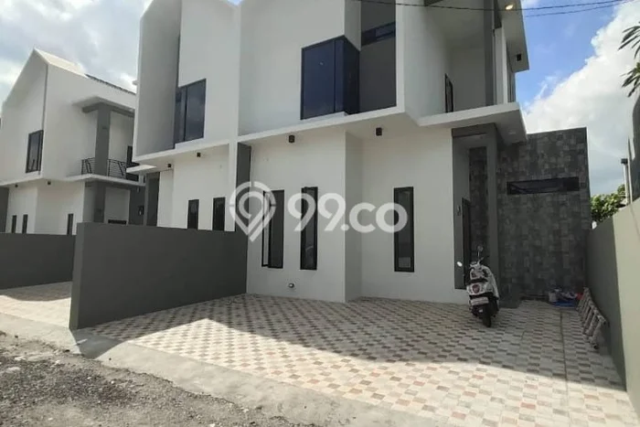 LOKASI STRATEGIS! Rumah kawasan Purwomartani , Akses ke Tol, 2 KM, LT 107m² LB 130m² LOKASI STRATEGIS! Rumah kawasan Purwomartani , Akses ke Tol, 2 KM, LT 107m² LB 130m²
