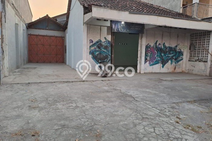 LOKASI STRATEGIS! Gudang For Rent Kawasan Bantul, Luas 500m², Kawasan Komersial LOKASI STRATEGIS! Gudang For Rent Kawasan Bantul, Luas 500m², Kawasan Komersial