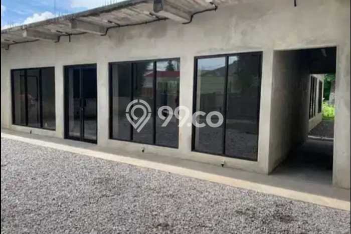 Disewakan Ruko komersial di Mlati luas bangunan 250m2 Disewakan Ruko komersial di Mlati luas bangunan 250m2
