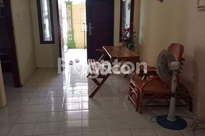 Rumah Strategis Modern Lb 130m2 di Tembalang, Semarang Rumah Strategis Modern Lb 130m2 di Tembalang, Semarang