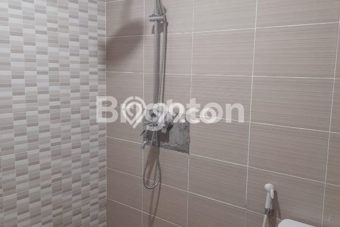 LOKASI PREMIUM! Ruko Kawasan Pedurungan, Luas 700m2m², Pusat Komersial LOKASI PREMIUM! Ruko Kawasan Pedurungan, Luas 700m2m², Pusat Komersial