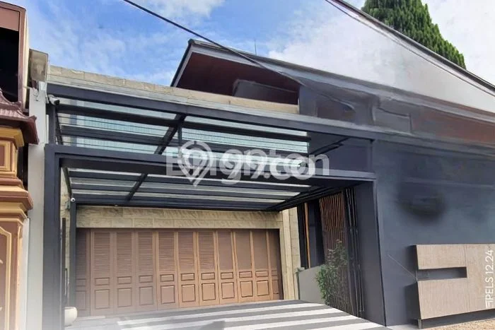 SPECIAL OFFER! Rumah Nyaman di Banyumanik, LT 687m2m² LB 530m2m² SPECIAL OFFER! Rumah Nyaman di Banyumanik, LT 687m2m² LB 530m2m²