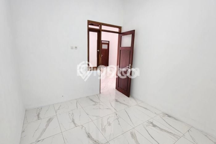 Rumah Lokasi Strategis area Semarang Barat, Semarang, LT 90m2m² Bangunan 90m2m² Rumah Lokasi Strategis area Semarang Barat, Semarang, LT 90m2m² Bangunan 90m2m²