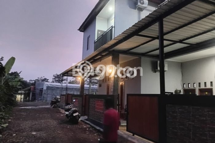 Komersial Premium Kawasan Gunung Pati, Luas 700m², Lokasi Komersial Komersial Premium Kawasan Gunung Pati, Luas 700m², Lokasi Komersial