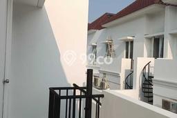 JUAL CEPAT! Rumah Ready Stock Area Strategis Gading Serpong, LT 144m² Bangunan 174m² JUAL CEPAT! Rumah Ready Stock Area Strategis Gading Serpong, LT 144m² Bangunan 174m²