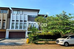 FEATURED! Rumah Nyaman di BSD De Park, LT 486m² LB 450m² FEATURED! Rumah Nyaman di BSD De Park, LT 486m² LB 450m²