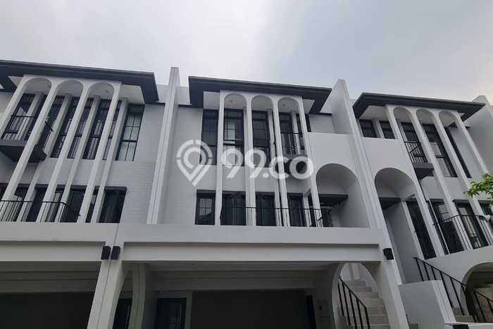 For Sale! Luxury House LT 120m2 Desain Elegan di BSD Green Wich For Sale! Luxury House LT 120m2 Desain Elegan di BSD Green Wich