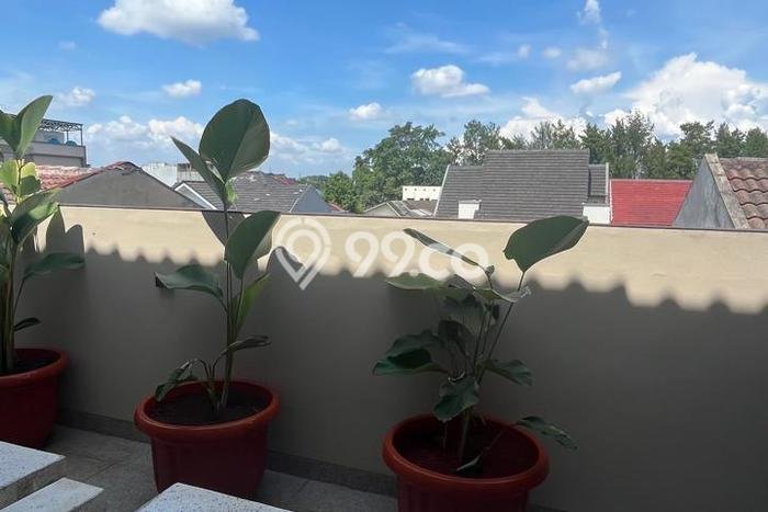 Kost Dijual Lokasi BSD, Tangerang Selatan, Spesifikasi 32 Kamar Tidur dan Luas 448m2 Kost Dijual Lokasi BSD, Tangerang Selatan, Spesifikasi 32 Kamar Tidur dan Luas 448m2