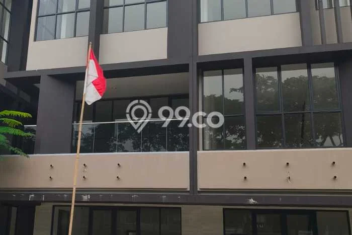 Ruko disewakan lokasi strategis BSD Tangerang Selatan 380m2 Ruko disewakan lokasi strategis BSD Tangerang Selatan 380m2