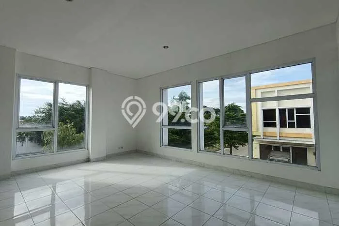 FOR RENT! Ruko di Gading Serpong Cocok untuk Bisnis 108m2 FOR RENT! Ruko di Gading Serpong Cocok untuk Bisnis 108m2
