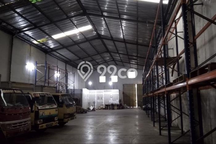 FOR SALE! Gudang di BSD Tangerang Selatan, LT 680m2, LB 500m2 FOR SALE! Gudang di BSD Tangerang Selatan, LT 680m2, LB 500m2