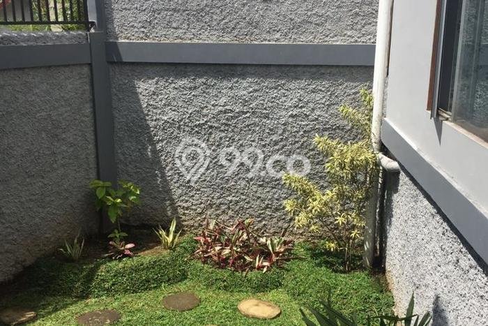 HOT LISTING! Rumah Ready Stock lokasi Sukasari, Bandung, LT 225m² LB 300m² HOT LISTING! Rumah Ready Stock lokasi Sukasari, Bandung, LT 225m² LB 300m²