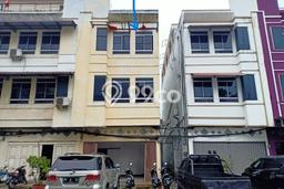 Ruko Dijual di Pekanbaru Kota LT 110m2, LB 270m2 Solusi Investasi Cerdas Ruko Dijual di Pekanbaru Kota LT 110m2, LB 270m2 Solusi Investasi Cerdas