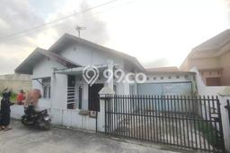 Jual Rumah Harga Miring Marpoyan Damai Punya 4 KT & LT 232m2 Jual Rumah Harga Miring Marpoyan Damai Punya 4 KT & LT 232m2