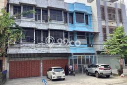 Ruko Dijual di Pekanbaru LT 630m2 & LB 552m2 Lokasi Terbaik! Ruko Dijual di Pekanbaru LT 630m2 & LB 552m2 Lokasi Terbaik!