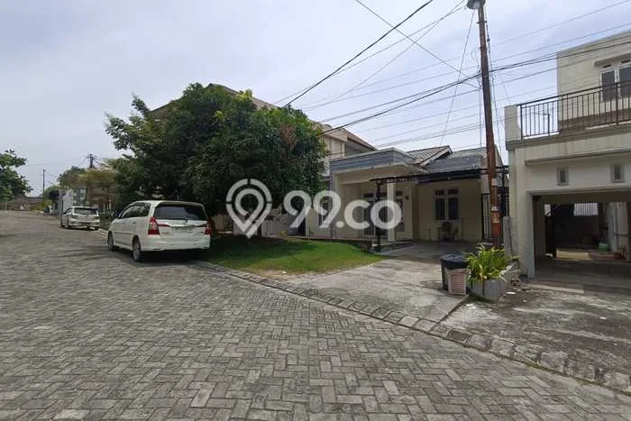 Rumah Akses Mudah area Bukit Raya, Pekanbaru, Luas 221m2m² Bangunan 70m2m² Rumah Akses Mudah area Bukit Raya, Pekanbaru, Luas 221m2m² Bangunan 70m2m²