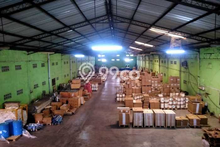 Gudang untuk disewa di Colomadu punya LT 1800m2 & LB 1500m2 harga sewa kompetitif Gudang untuk disewa di Colomadu punya LT 1800m2 & LB 1500m2 harga sewa kompetitif