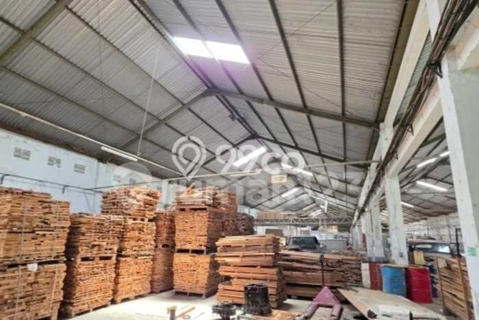Lokasi Strategis! Dijual Gudang Bisnis di Kartasura, Sukoharjo Kondisi Baik Lokasi Strategis! Dijual Gudang Bisnis di Kartasura, Sukoharjo Kondisi Baik