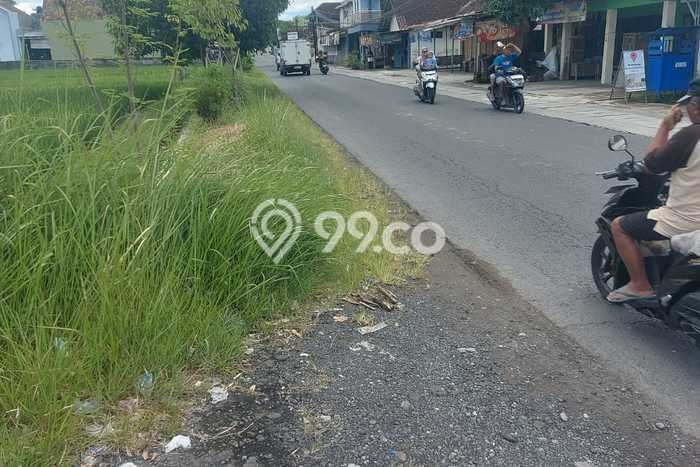 Disewakan Gudang di Kawasan Ramai Sleman Luas 800m2 Disewakan Gudang di Kawasan Ramai Sleman Luas 800m2