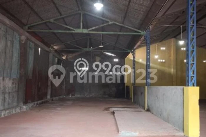 Gudang untuk Disewa di Pusat Boyolali Luas Bangunan 700m2 Gudang untuk Disewa di Pusat Boyolali Luas Bangunan 700m2