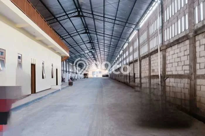 Unit Gudang Disewa Lokasi Demak, Demak Spesifikasi Luas Bangunan 8500m2 Unit Gudang Disewa Lokasi Demak, Demak Spesifikasi Luas Bangunan 8500m2