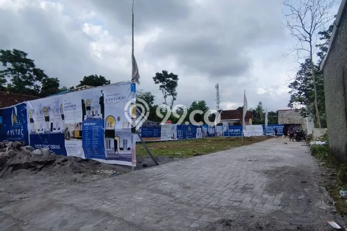 Kost Dijual di Nologaten dengan 8 KT dan Luas 125m2 Kost Dijual di Nologaten dengan 8 KT dan Luas 125m2