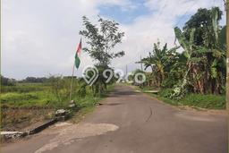 Jarang Ada! Tanah di Godean Punya Luas 130m2 SHM Jarang Ada! Tanah di Godean Punya Luas 130m2 SHM