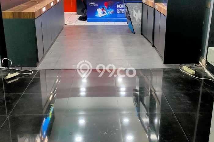 Unit Komersial Disewakan di Jakarta Barat Area Strategis Harga Kompetitif Unit Komersial Disewakan di Jakarta Barat Area Strategis Harga Kompetitif