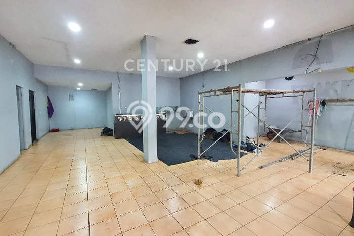 Disewakan! Rumah 4 Kamar Tidur &
4 Kamar Mandi di Burangrang, Bandung Disewakan! Rumah 4 Kamar Tidur &
4 Kamar Mandi di Burangrang, Bandung
