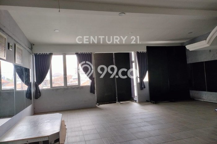 Area Ramai! Ruko Dijual di Andir untuk Bisnis Luas Bangunan 259m2 Area Ramai! Ruko Dijual di Andir untuk Bisnis Luas Bangunan 259m2