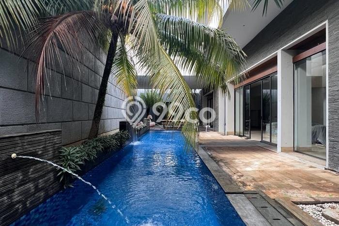 Ready to Use! Premium House LT 1046m2 Desain Modern di BSD Bukit Golf Ready to Use! Premium House LT 1046m2 Desain Modern di BSD Bukit Golf