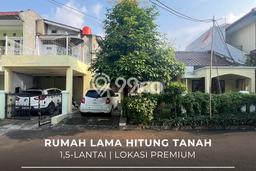 For Sale! Luxury House LT 345m2 Desain Modern di Senayan For Sale! Luxury House LT 345m2 Desain Modern di Senayan