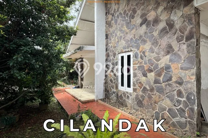 Hunian Mewah Siap Huni LT 405m2 di Cilandak, Jakarta Selatan Hunian Mewah Siap Huni LT 405m2 di Cilandak, Jakarta Selatan