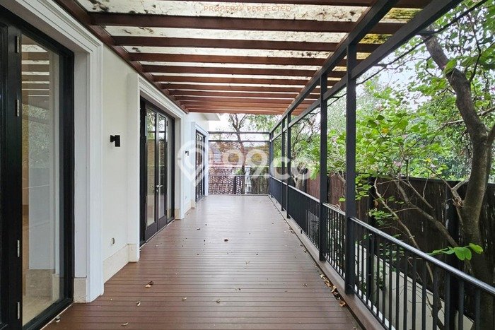 LOKASI PREMIUM! Rumah di Antasari, 3 KM, Area Tenang, Luas 328m² Bangunan 328m² LOKASI PREMIUM! Rumah di Antasari, 3 KM, Area Tenang, Luas 328m² Bangunan 328m²