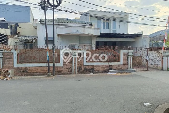 Rumah Eksklusif Siap Huni LT 280m2 di Cengkareng, Jakarta Barat Rumah Eksklusif Siap Huni LT 280m2 di Cengkareng, Jakarta Barat